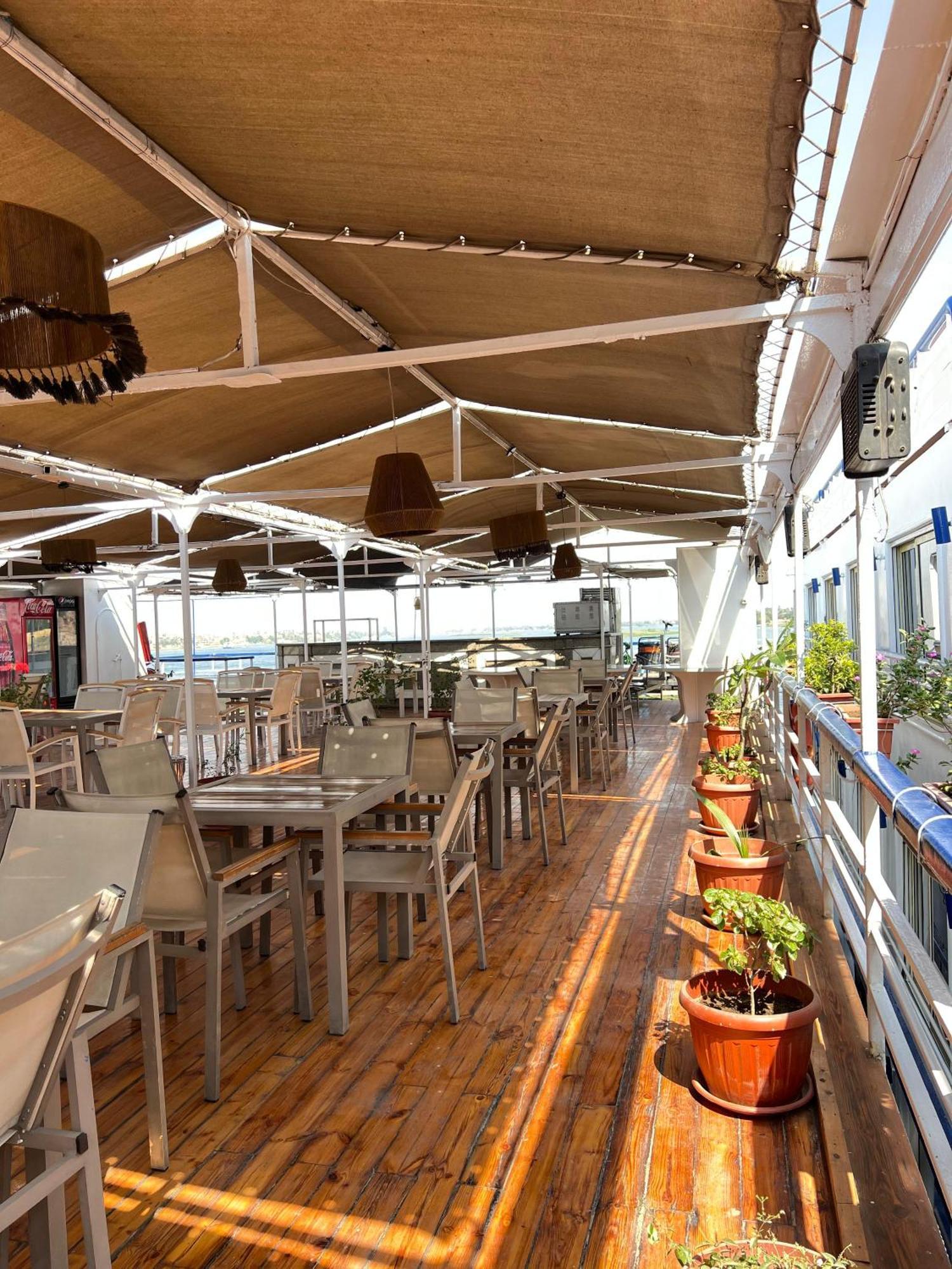 Luxor Aswan Coral 2 Nile Cruise Every Saturday From Luxor 4 Nights & Every Wednesday From Aswan 3 Nights Bagian luar foto